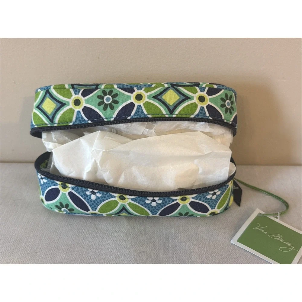 Vera Bradley Daisy Daisy Deep Zippered EYE/SUNGLASS CASE - New with Tag NWT